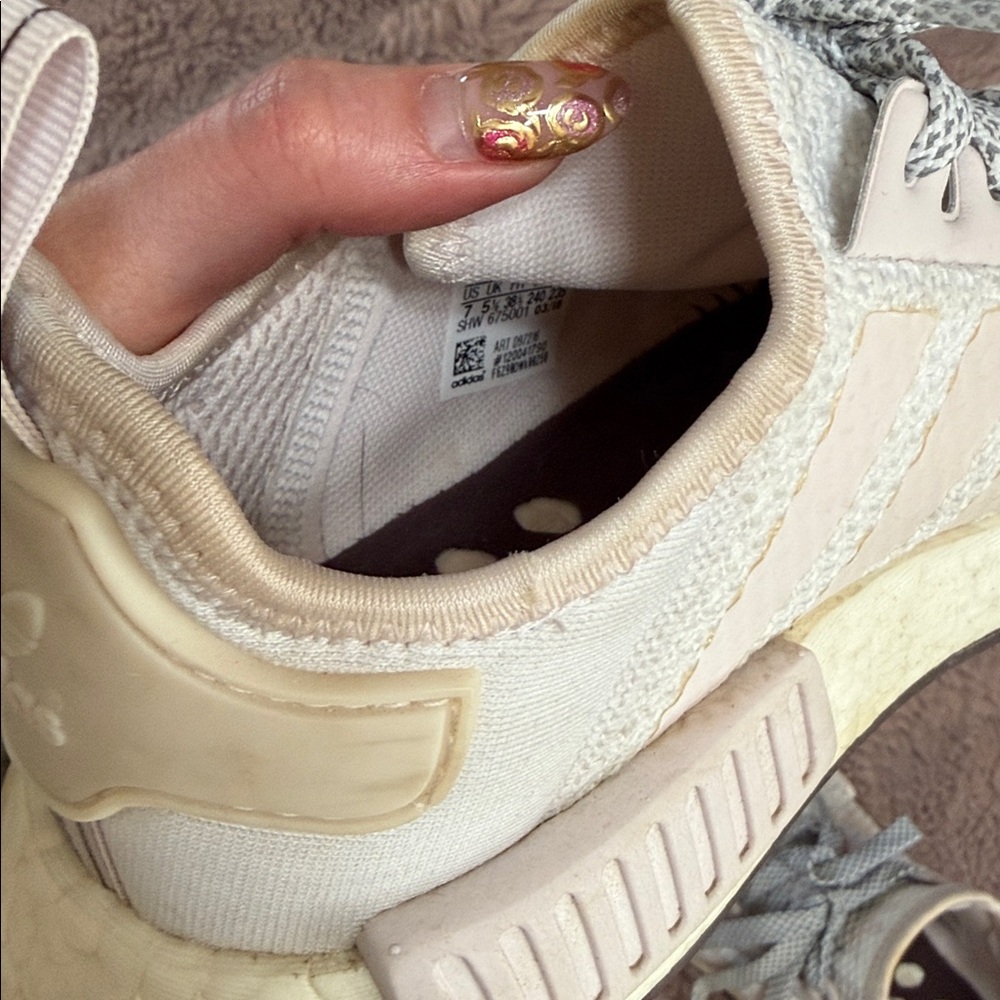 adidas womens Neutral Cream Knit Sneakers with Light Gray Laces size 7 - Picture 7 of 8